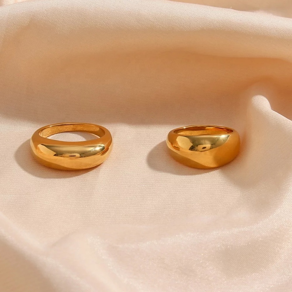 New Chunky 18K Gold Minimalist Dainty Band Ring, cute Ring, shiny Ring. - Picture 3 of 8